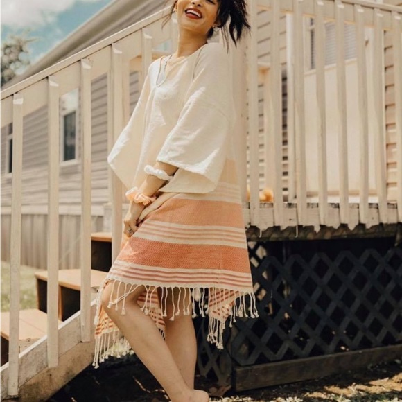 NWOT Caftan Coverup in Sunburst ☀️💖 - Picture 9 of 10